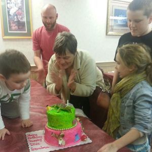 Meet your Posher, Robin